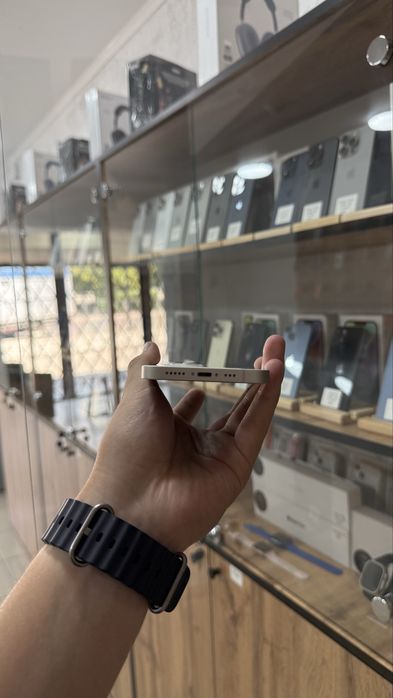 iPhone 13 128GB