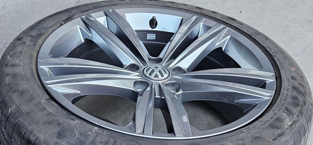 Jante VW 18 Passat 3G B8 R line  235 45 18 Continental vara DOT 2023