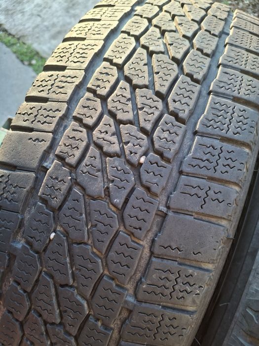 2 Anvelope de iarnă   205 65 r16C Firestone