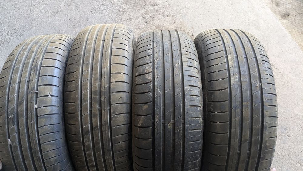 Продам шины Goodyear