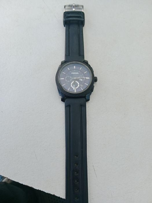 Продам оригинальные часы Fossil