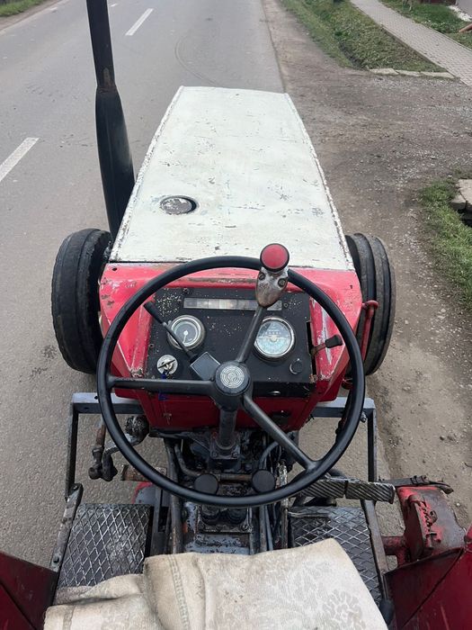 Tractor Steyr 650 50 cp recent adus