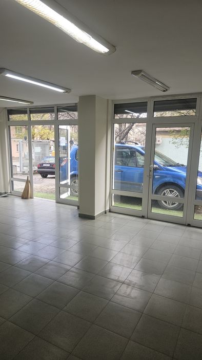 Дава се под наем Магазин в Стара Загора, Център - 40 кв.м за 300 € - Снимка #5