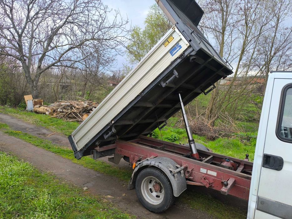 Транспортни услуги със Самосвал