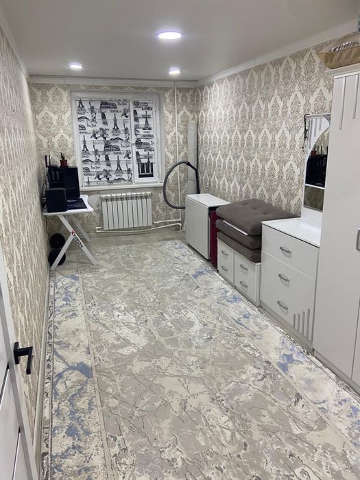 продается 2 комнатная квартира.