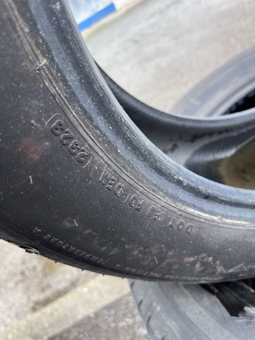 Гуми Bridgestone Alenza 235/55/19 на един сезон 600€