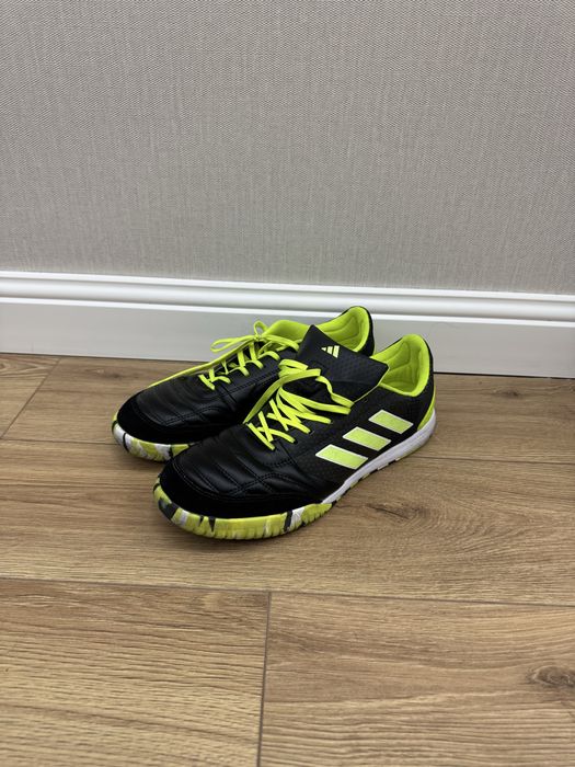 Adidas мужские кроссовки для футбола