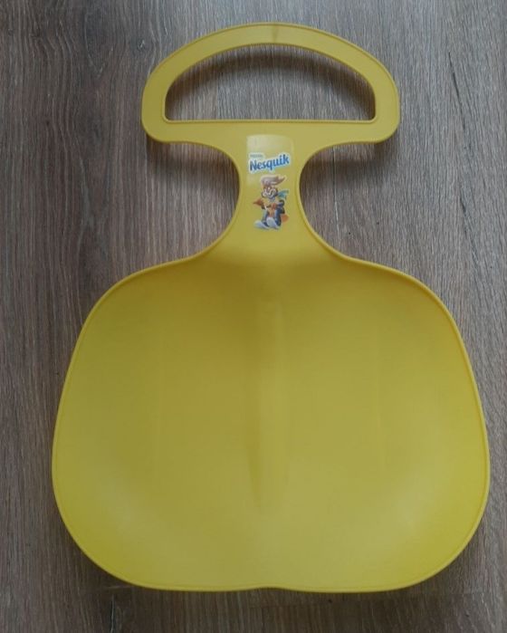 Санки ледянки для зимних забав.