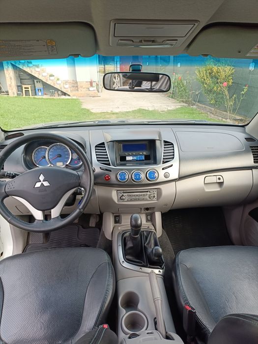 Mitsubishi L200 fabricație 2008 impecabil cu carte service