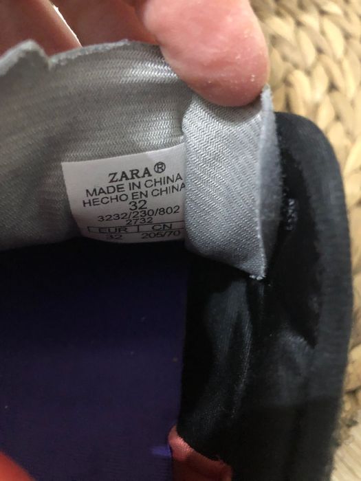 Маратонки на зара 32 номер.Запазени