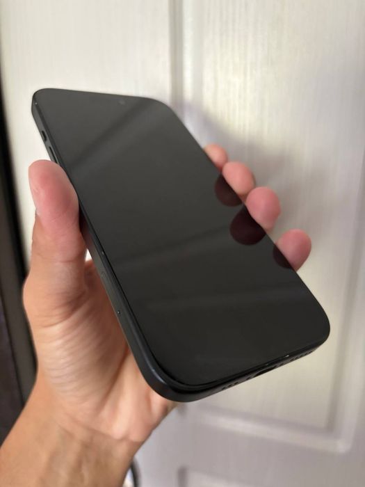 Продам Iphone 15 - 128 GB