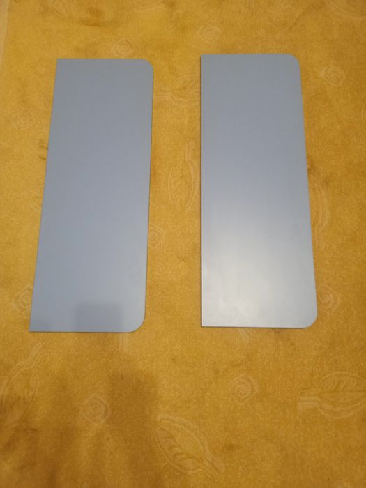 Полочки из ламината.