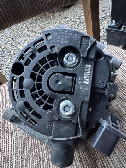 Vand alternator original Mercedes  Benz diesel  clasa C
