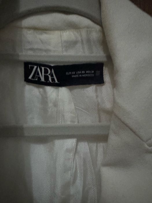 Zara бяло сако xs