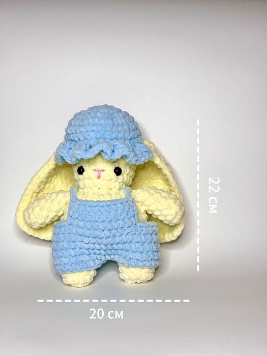 Игрушка в виде Зайчика