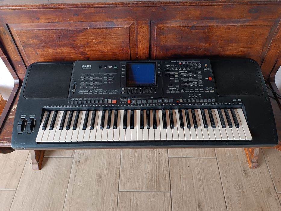 Синтезатор Yamaha PSR 6000
