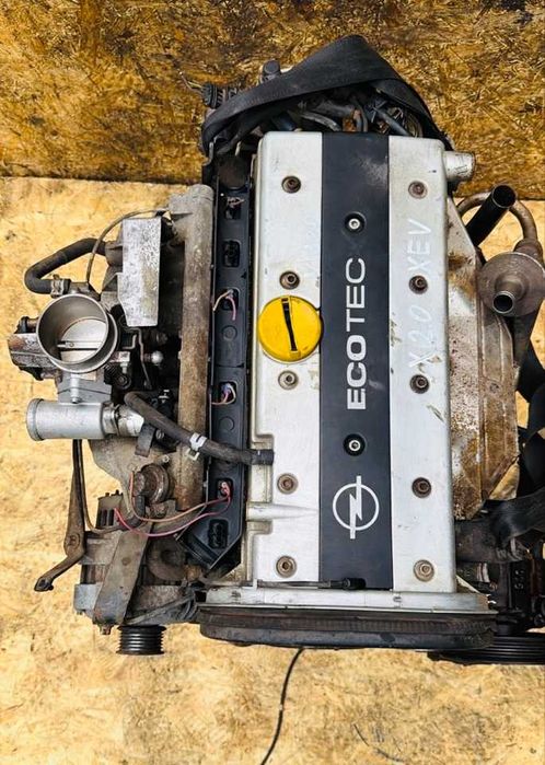 Двигатель 2.0 (X20VE) Опель Омега рест (Omega) в навесе европеец.