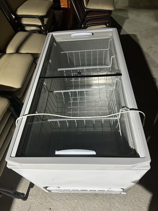 Морозильник отличном состояние