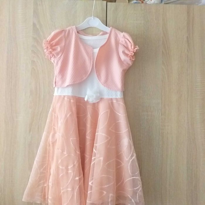 Нежна детска рокля