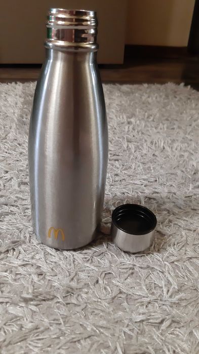 Sticlă reutilizabilă McDonald's