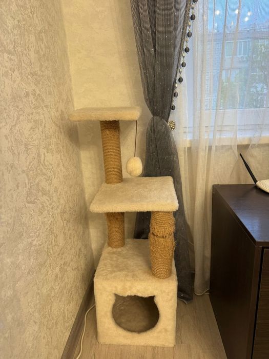 Продаётся домик для кошек