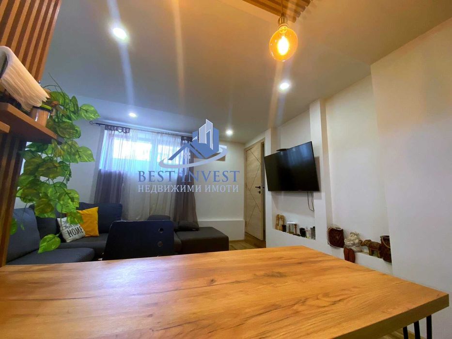 Продава се Къща в Благоевград, Струмско - 100 кв.м за 1270 €/кв.м - Снимка #2