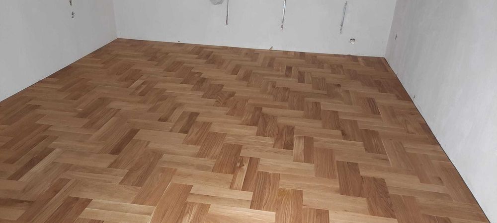 Montam reconditionare raschetam, slefuim,lacuim parchet. 70 m/p