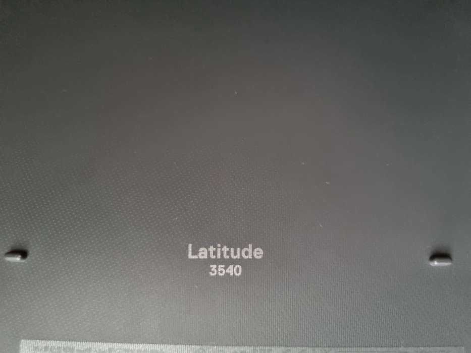 Laptop Business Dell latitude 3540 / 15. 6" / I5 1335U / 8 GB / 256 gb
