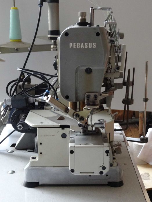 Покривна шевна машина Pegasus W600