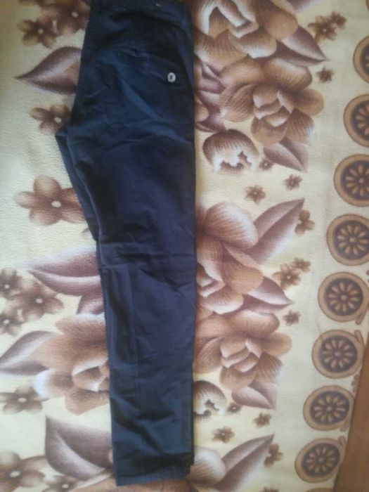 Продавам детски дънки-черни Fasion Kids