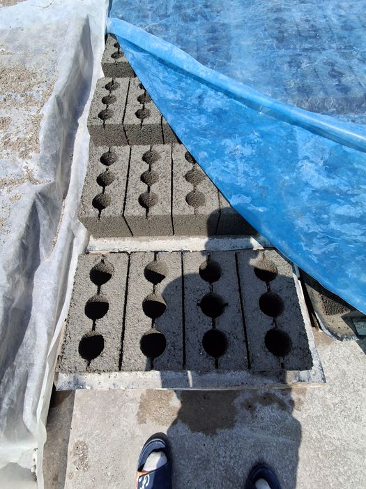 Shlaka blok g'isht aparati