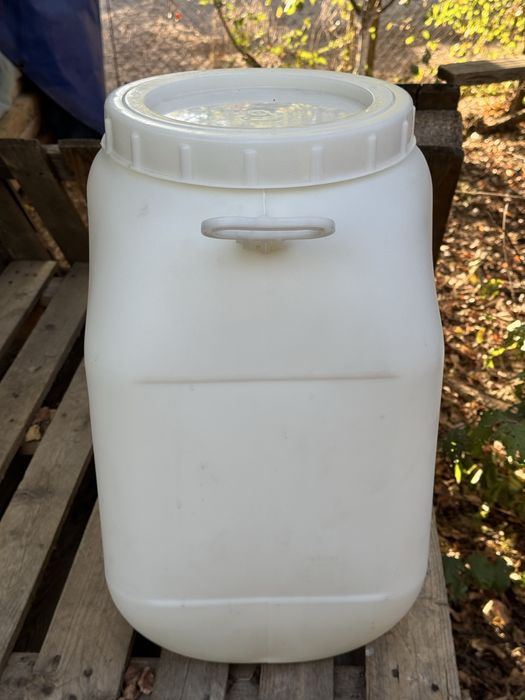 Бидон 60 литра .