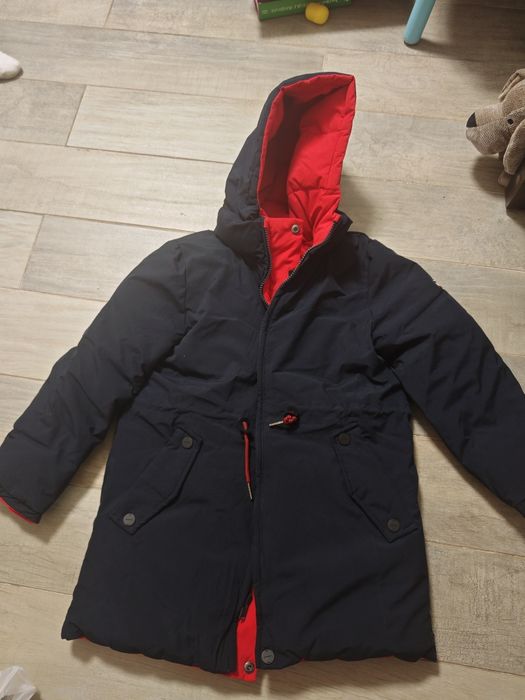 Vând geaca copii ,Reserved 2 fețe, impecabila