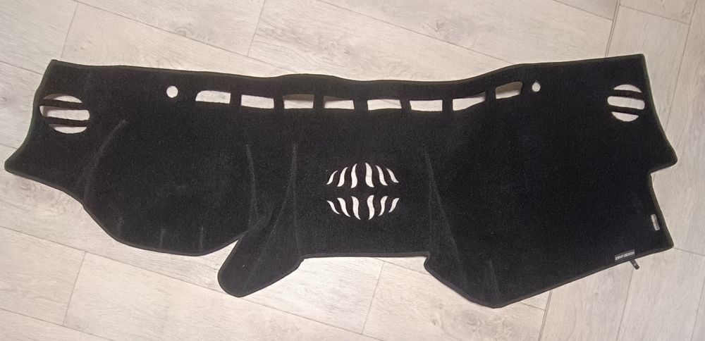 Накидка на панель тойота прадо