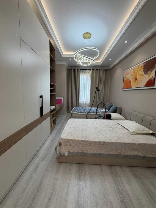 Продажа 4/7/10  ЖК Лондон  Ор-р Стадион старт  130м2