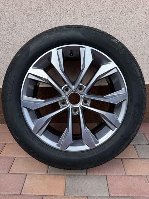 Janta Aliaj Model Soho Originala Vw Passat B8 215/55/17 Pirelli Vara