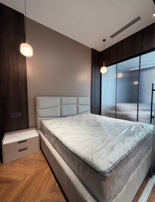 ЦУМ, Метро Ойбек! Сдается 2х ком совершенно новая кв! БОМБА ЦЕНА!