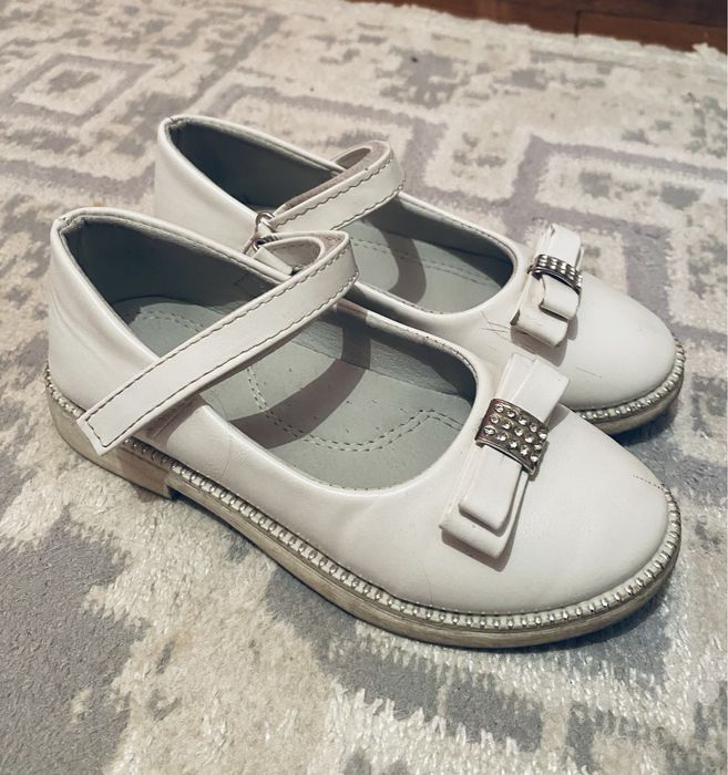 Туфли детская продается