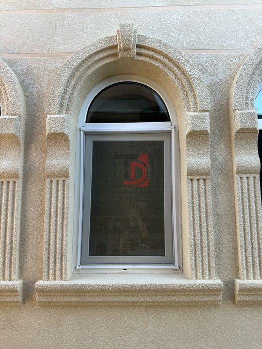 Декор на окна и двери