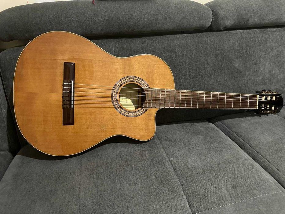 Классическая гитара фламенко Antonio Hermosa AH-10CE