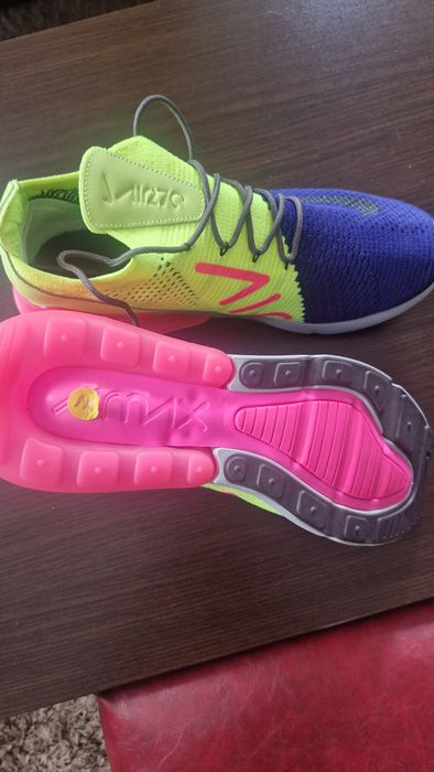 Маратонки Nike нови