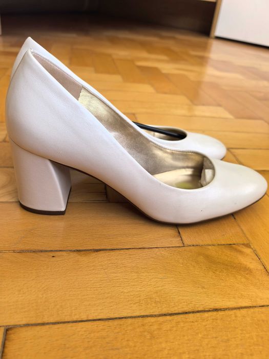 Бутикова булчинска рокля от италиански дизайнер!