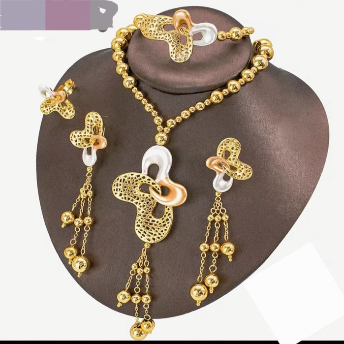 Bijuteri placate cu aur 18 k