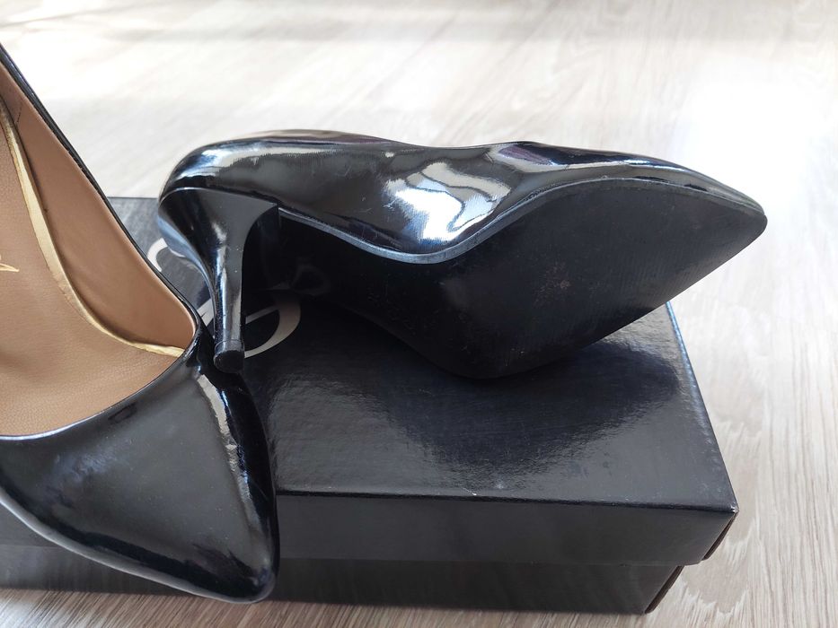 Черни обувки на ток Mayra