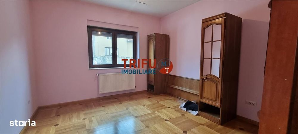 Casa 10 camere de inchiriat zona Centru cu piscina interioara