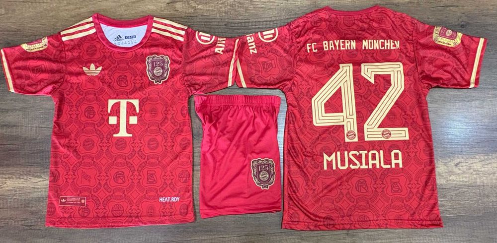 Футболни тениски