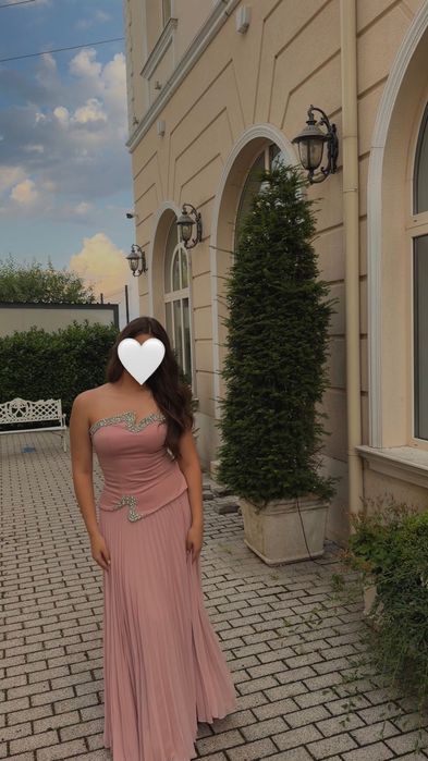 Елегантна официална рокля