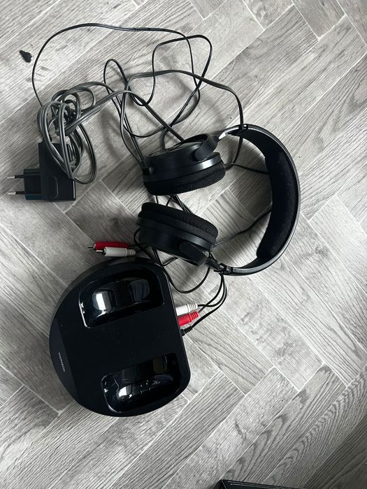 Безжични слушалки HAMA, WHP3001BK, bluetooth, UHF, черни