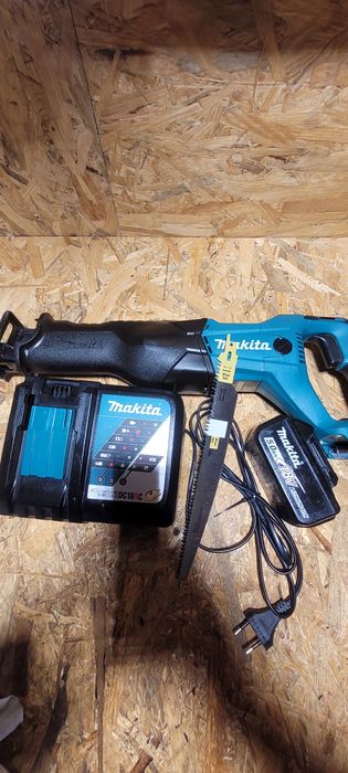 Sabie vulpe makita  djr 186 2025