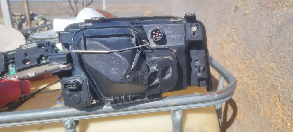 Фар ауди а6 с4 заводсой